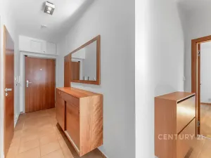Pronájem bytu 3+kk, Praha - Krč, U krčského nádraží, 68 m2