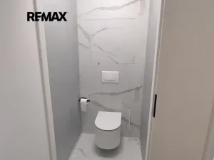 Pronájem bytu 2+kk, Praha - Kamýk, Pšenčíkova, 43 m2