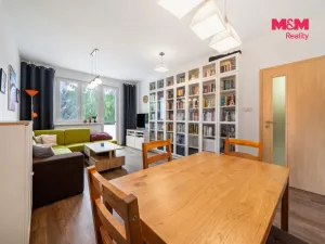 Prodej bytu 3+1, Karlovy Vary, Brigádníků, 68 m2