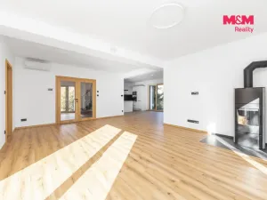 Prodej rodinného domu, Černá Hora, Na Prášilkách, 258 m2
