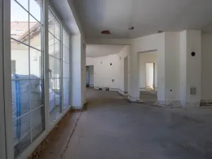 Prodej rodinného domu, Sezemice - Veská, 400 m2