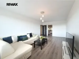 Prodej bytu 4+1, Deštná, U hřiště, 86 m2