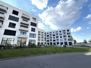 Pronájem garáže, Brno, třída Generála Píky, 12 m2