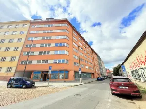 Pronájem bytu 1+kk, Praha - Nusle, Bartoškova, 33 m2