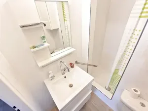 Pronájem bytu 2+kk, Praha - Dejvice, Na Hanspaulce, 36 m2