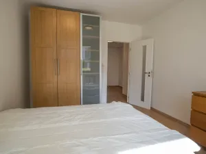 Pronájem bytu 3+1, Praha - Žižkov, Ostromečská, 83 m2