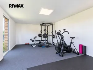 Prodej rodinného domu, Černuc, 180 m2