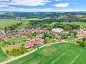 Prodej činžovního domu, Staré Hobzí, 1650 m2