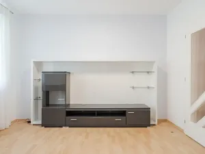Pronájem rodinného domu, Benátky, 241 m2