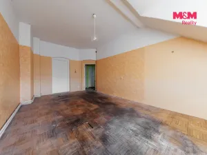 Prodej bytu 4+1, Karlovy Vary, Wolkerova, 146 m2
