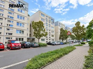 Prodej bytu 1+kk, Praha - Strašnice, Názovská, 35 m2
