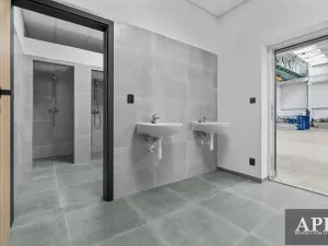 Pronájem skladu, Veselí nad Moravou, 2000 m2
