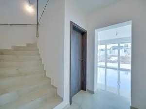 Prodej rodinného domu, Rajhrad, 182 m2