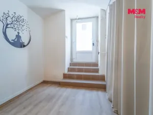 Pronájem obchodního prostoru, Plzeň - Východní Předměstí, Radyňská, 109 m2