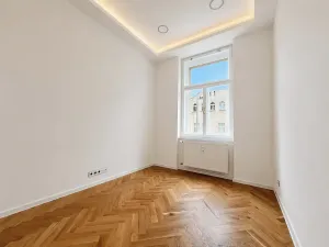 Prodej bytu 2+kk, Praha - Holešovice, Dělnická, 44 m2