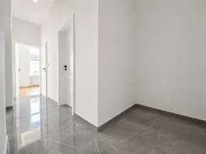 Prodej bytu 2+kk, Praha - Holešovice, Dělnická, 44 m2