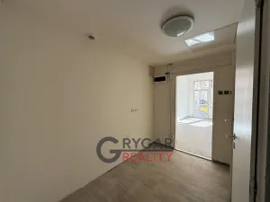Prodej obchodního prostoru, Praha - Vysočany, Pod pekárnami, 43 m2