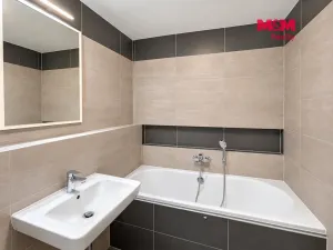 Pronájem bytu 4+kk, Praha - Libeň, Nad Bání, 91 m2
