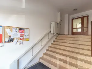 Pronájem bytu 2+kk, Praha - Záběhlice, Velenovského, 53 m2