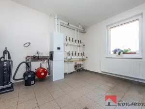 Prodej rodinného domu, Újezd, 346 m2