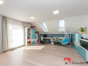 Prodej rodinného domu, Újezd, 346 m2