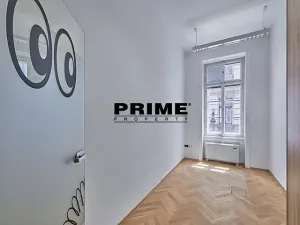 Pronájem kanceláře, Praha - Nové Město, Soukenická, 212 m2