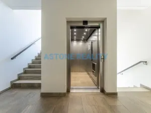 Prodej bytu 1+kk, Praha - Horní Měcholupy, Mantovská, 36 m2