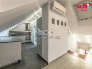 Pronájem atypického bytu, Frýdlant, ČSA, 90 m2