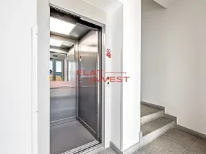Pronájem bytu 2+kk, Praha - Libeň, Ve vrchu, 50 m2