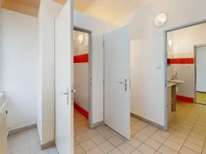 Pronájem kanceláře, Hradec Králové, Akademika Bedrny, 602 m2