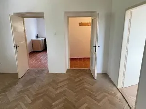 Pronájem bytu 2+1, Pardubice, kpt. Nálepky, 55 m2