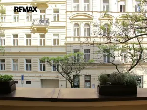 Pronájem bytu 2+1, Praha - Vinohrady, Vinohradská, 52 m2