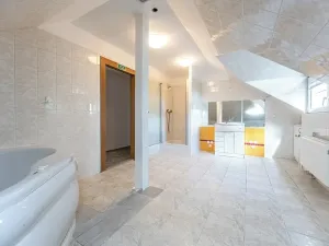 Prodej rodinného domu, Dolní Břežany, Keltská, 270 m2