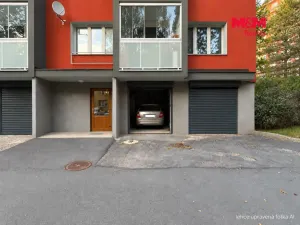 Prodej garáže, Frýdek-Místek - Frýdek, Habrová, 97 m2