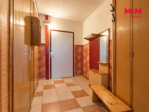 Prodej bytu 2+kk, Králův Dvůr, Nad Stadionem, 43 m2