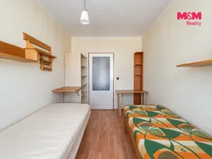 Prodej bytu 2+kk, Králův Dvůr, Nad Stadionem, 43 m2