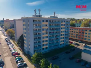 Prodej bytu 2+kk, Králův Dvůr, Nad Stadionem, 43 m2