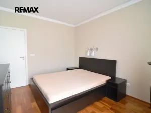 Pronájem bytu 2+kk, Praha - Jinonice, Laténská, 68 m2
