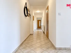 Pronájem bytu 3+1, Milovice - Mladá, Spojovací, 70 m2