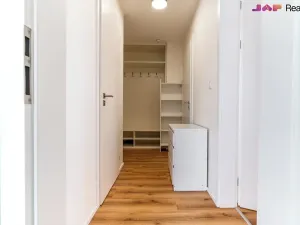 Pronájem bytu 2+kk, Brno, Komárovská, 54 m2