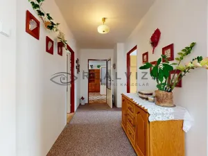 Prodej rodinného domu, Nové Hrady, Vilová čtvrť, 180 m2