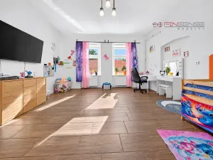 Prodej rodinného domu, Zlonice, Husova, 175 m2