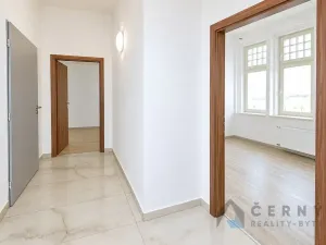 Pronájem bytu 2+1, Liberec, Liliová, 45 m2