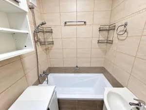 Prodej bytu 2+1, Kadaň, Chomutovská, 53 m2