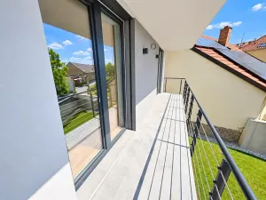 Prodej vícegeneračního domu, Šestajovice, Komenského, 275 m2