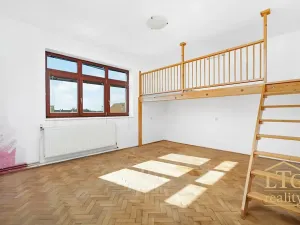 Prodej bytu 3+1, Hrušovany nad Jevišovkou, Na Vršku, 86 m2