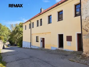 Prodej rodinného domu, Kájov, U Kostela, 200 m2