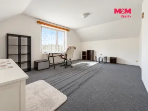 Pronájem bytu 2+1, Makotřasy, 67 m2