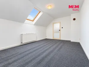 Pronájem bytu 2+1, Makotřasy, 67 m2
