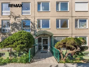 Prodej bytu 3+1, Praha - Řepy, Na chobotě, 77 m2
